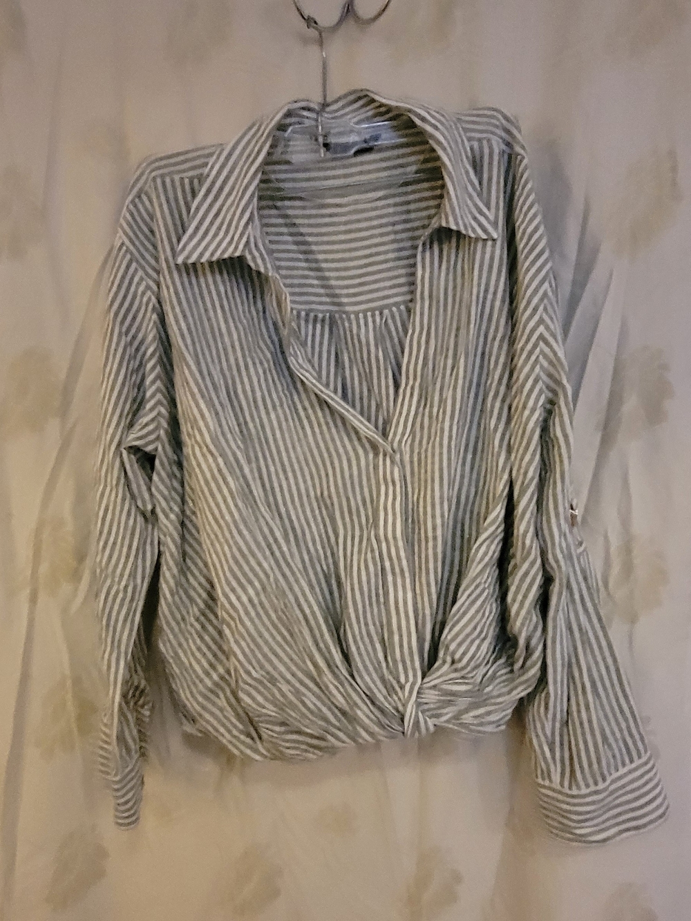 Zara Metallic Thread Knotted Striped Shirt Olive Green White Size Large